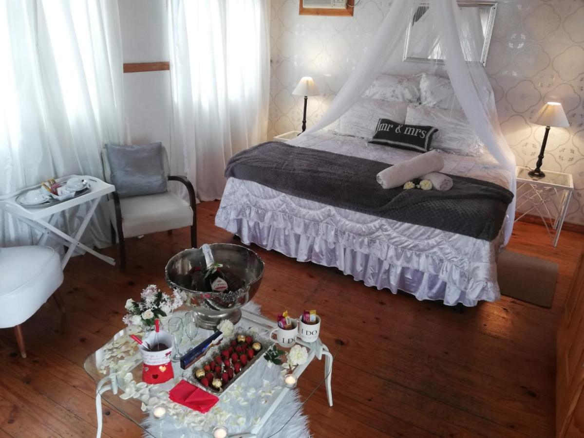 Acacia Bush Lodge Pietermaritzburg Extérieur photo